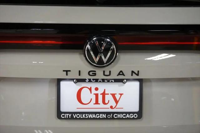 2026 Volkswagen Tiguan SE R-Line Black