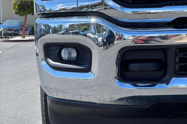 2024 Ram 3500 Big Horn Crew Cab 4x4 8' Box
