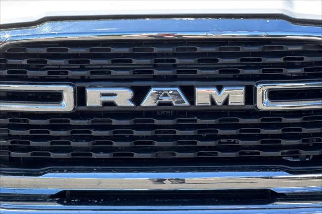 2024 Ram 3500 Big Horn Crew Cab 4x4 8' Box