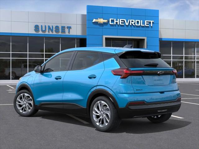 2027 Chevrolet Bolt LT FWD
