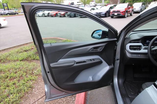 2027 Chevrolet Bolt LT FWD