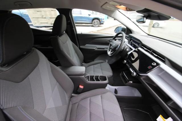 2027 Chevrolet Bolt LT FWD