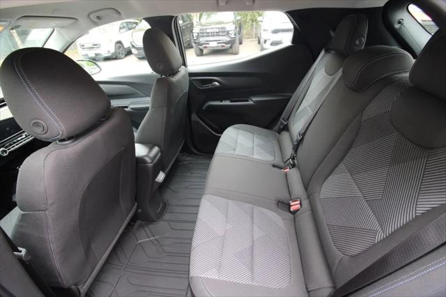 2027 Chevrolet Bolt LT FWD