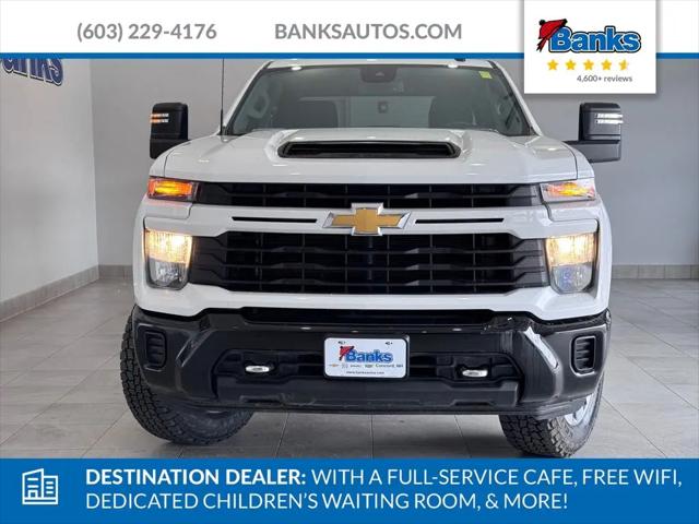 2024 Chevrolet Silverado 2500HD 4WD Crew Cab Standard Bed Custom