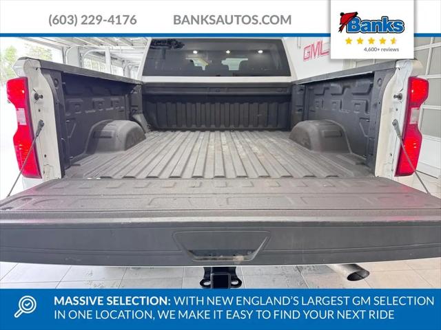 2024 Chevrolet Silverado 2500HD 4WD Crew Cab Standard Bed Custom