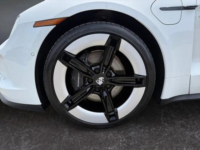 2025 Porsche Taycan Taycan