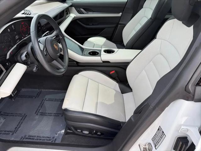 2025 Porsche Taycan Taycan