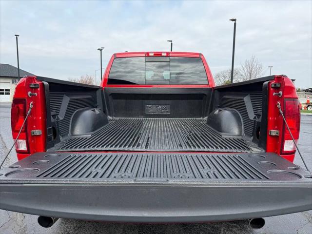2017 Ram 1500 SLT Crew Cab 4x4 6'4" Box