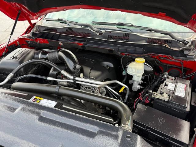 2017 Ram 1500 SLT Crew Cab 4x4 6'4" Box