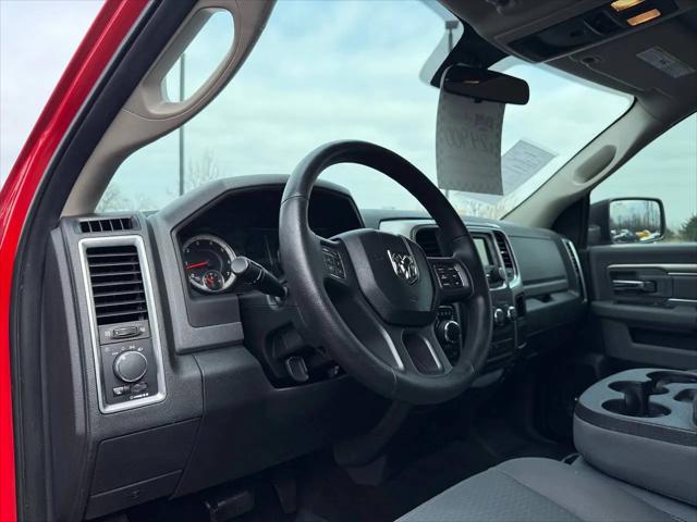 2017 Ram 1500 SLT Crew Cab 4x4 6'4" Box