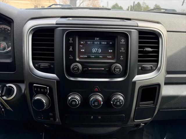 2017 Ram 1500 SLT Crew Cab 4x4 6'4" Box