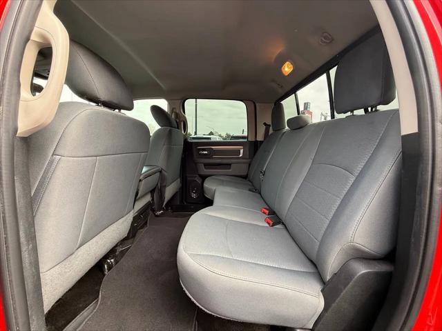 2017 Ram 1500 SLT Crew Cab 4x4 6'4" Box
