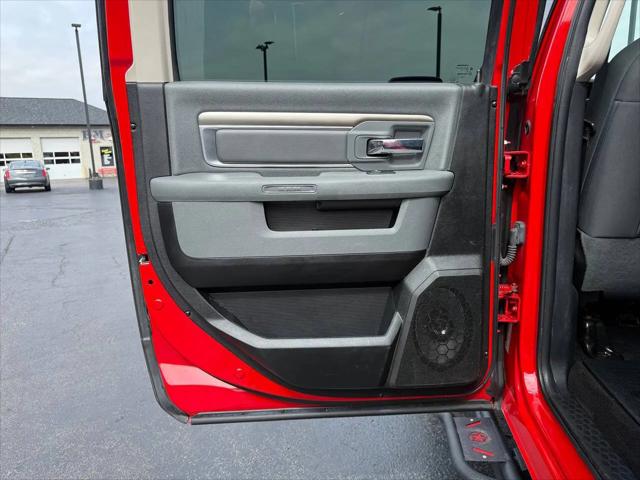 2017 Ram 1500 SLT Crew Cab 4x4 6'4" Box