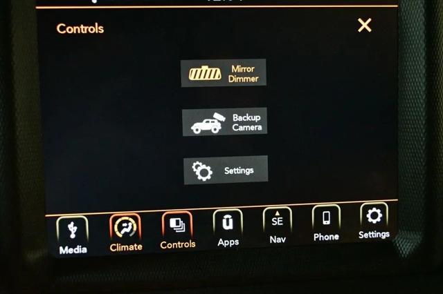 2022 Jeep Wrangler Unlimited Sahara Altitude 4x4
