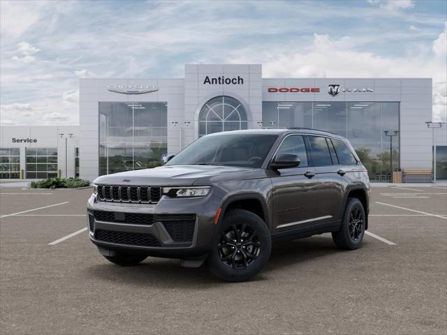 2026 Jeep Grand Cherokee Altitude 4x4 for sale in Antioch, IL