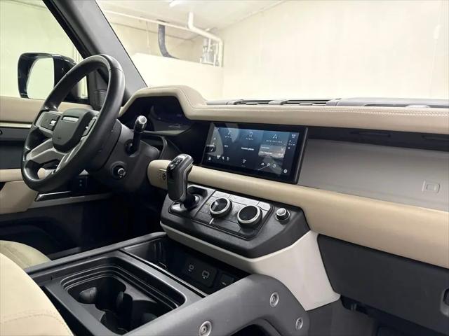 2020 Land Rover Defender 110 SE