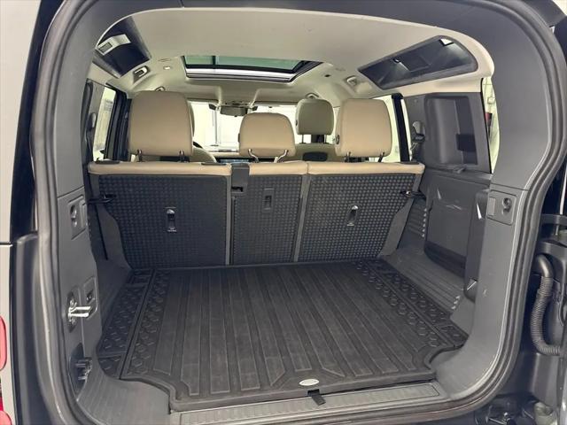2020 Land Rover Defender 110 SE