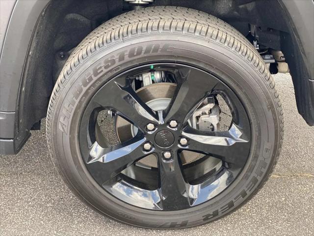 2025 Jeep Grand Cherokee Altitude X 4x4