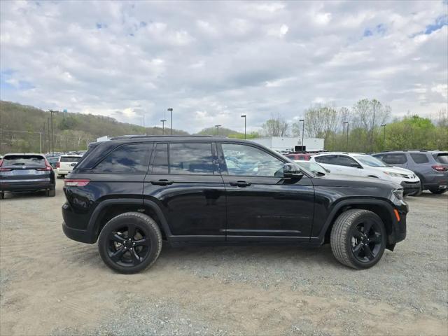 2023 Jeep Grand Cherokee Altitude 4x4