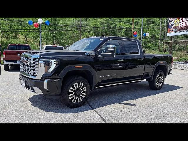 2024 GMC Sierra 2500HD 4WD Crew Cab Standard Bed Denali