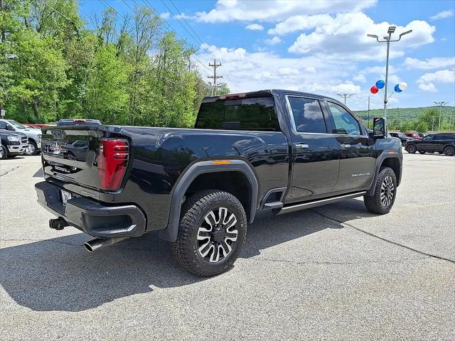 2024 GMC Sierra 2500HD 4WD Crew Cab Standard Bed Denali