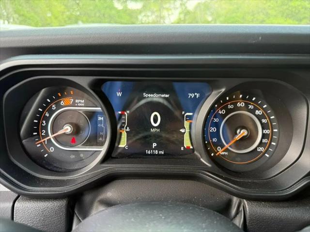 2025 Jeep Wrangler 4-Door Sahara 4x4