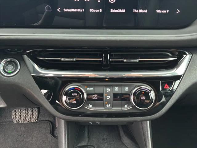 2025 Buick NV Sport Touring FWD