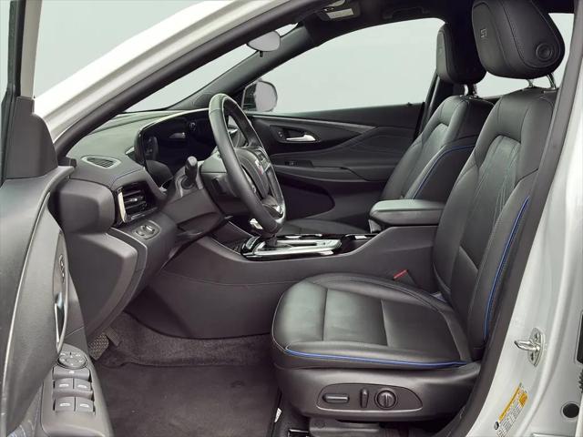 2025 Buick NV Sport Touring FWD