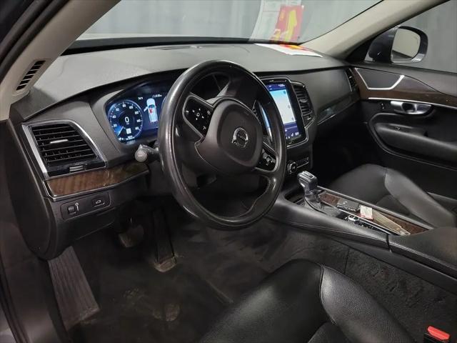 2017 Volvo XC90 T6 Momentum