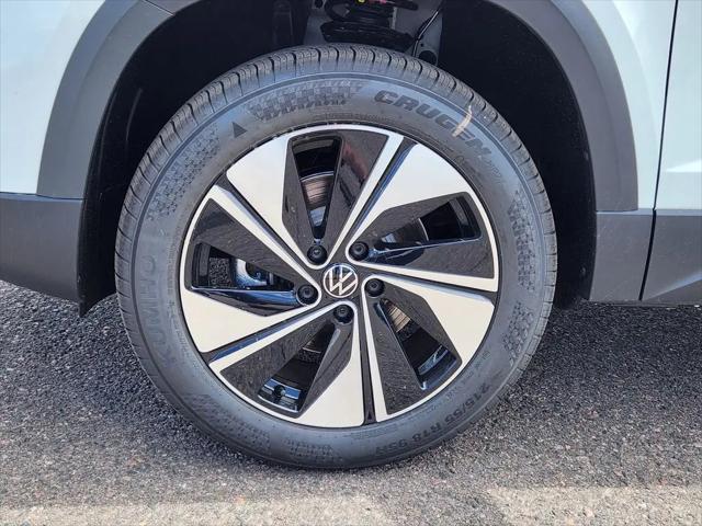 2026 Volkswagen Taos SE
