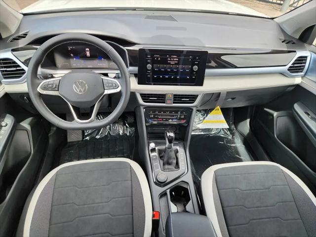 2026 Volkswagen Taos SE
