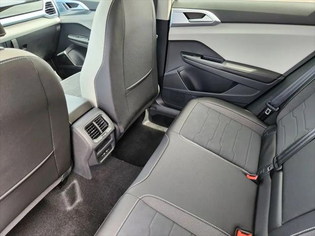 2026 Volkswagen Taos SE