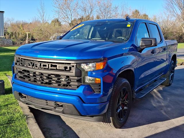 2022 Chevrolet Silverado 1500 4WD Crew Cab Short Bed Custom 2022 Chevrolet Silverado 1500 4WD Crew Cab Short Bed Custom