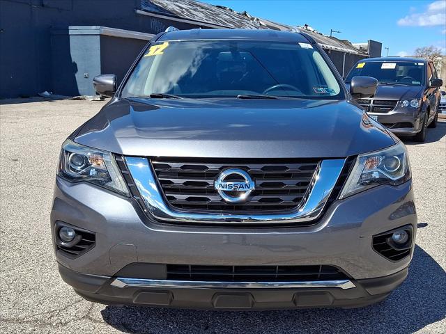 2017 Nissan Pathfinder SL