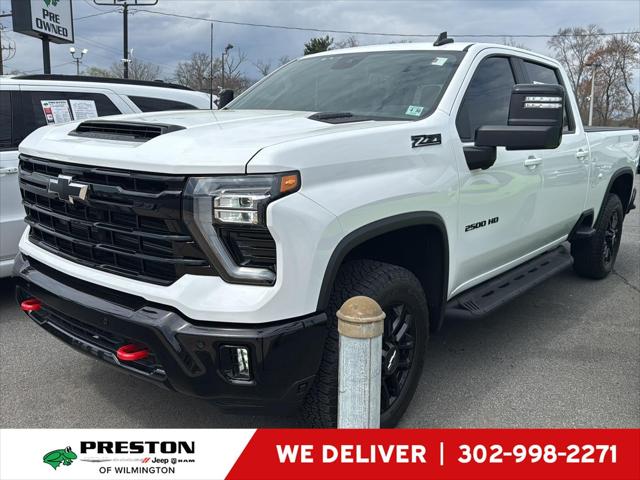 2025 Chevrolet Silverado 2500HD 4WD Crew Cab Standard Bed LT