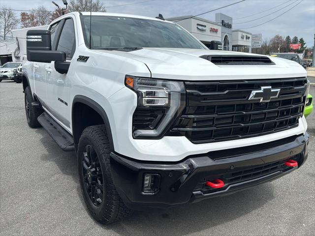 2025 Chevrolet Silverado 2500HD 4WD Crew Cab Standard Bed LT