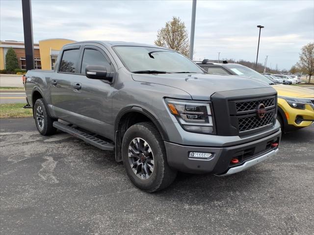 2023 Nissan TITAN Crew Cab PRO-4X 4x4 2023 Nissan TITAN Crew Cab PRO-4X 4x4