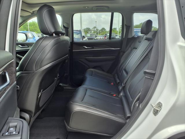 2023 Jeep Grand Cherokee Limited 4x2