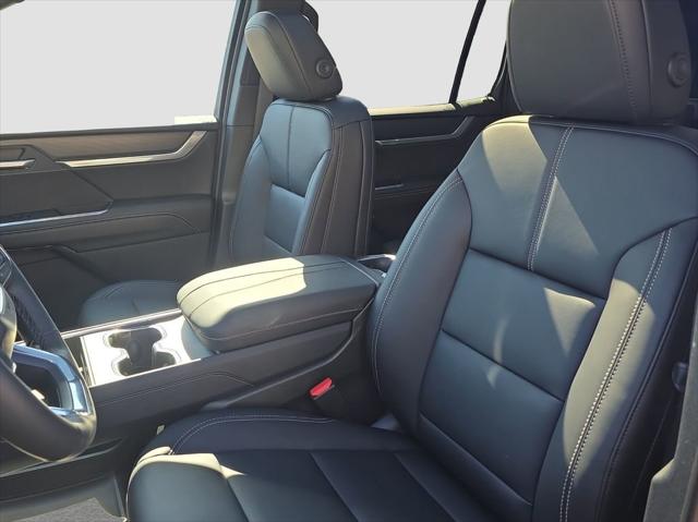 2026 GMC Acadia Elevation AWD
