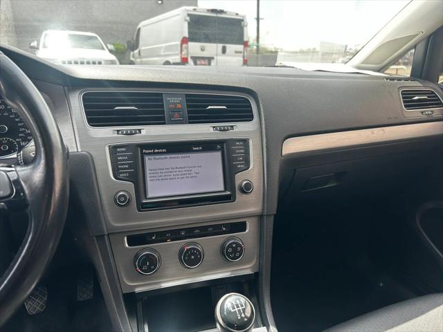 2017 Volkswagen Golf TSI Wolfsburg Edition 4-Door