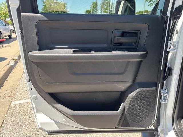2026 Ram 2500 Black Express Crew Cab 4x4 64 Box