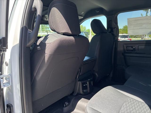 2026 Ram 2500 Black Express Crew Cab 4x4 64 Box
