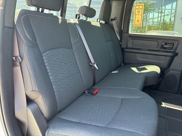2026 Ram 2500 Black Express Crew Cab 4x4 64 Box