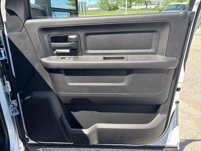 2026 Ram 2500 Black Express Crew Cab 4x4 64 Box