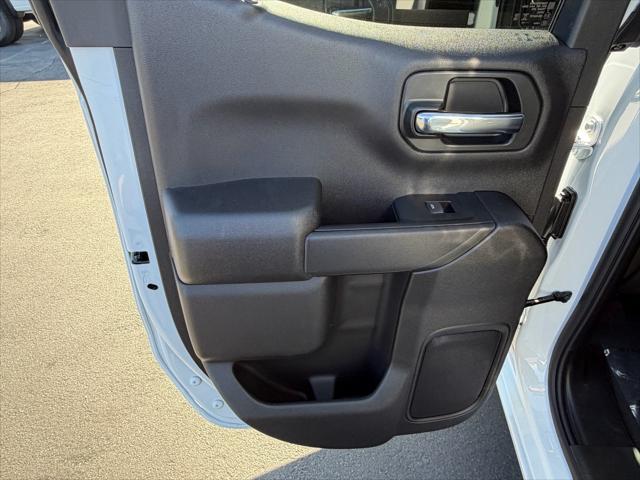 2026 Chevrolet Silverado 1500 2WD Double Cab Standard Bed Custom