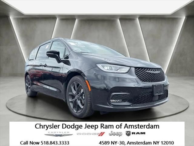 2026 Chrysler Pacifica Limited for sale in Amsterdam, NY