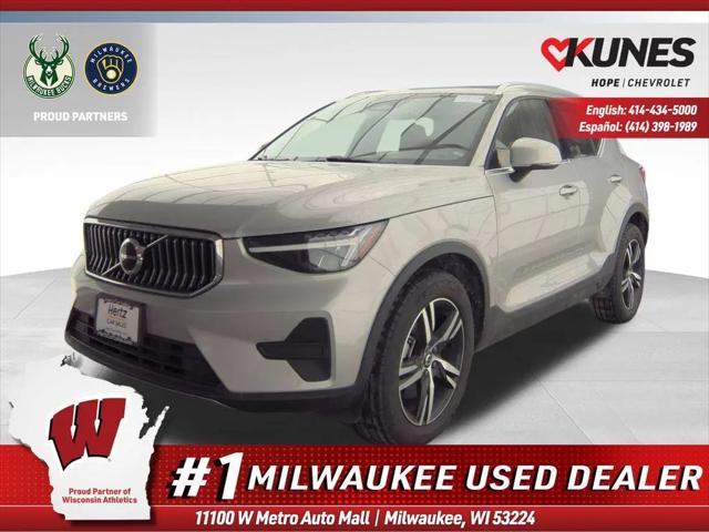 2024 Volvo XC40 B5 Core for sale in Milwaukee, WI