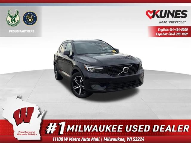 2024 Volvo XC40 B5 Core for sale in Milwaukee, WI