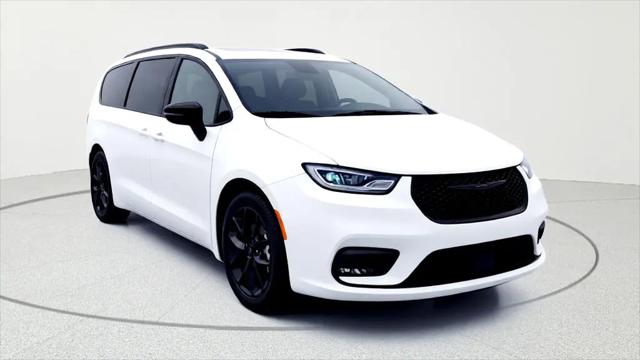2025 Chrysler Pacifica Limited for sale in Mesquite, TX