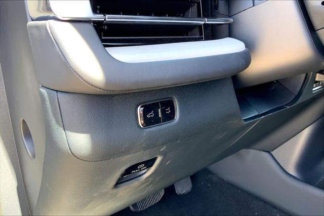 New 2026 Lincoln Navigator For Sale in Lubbock, TX